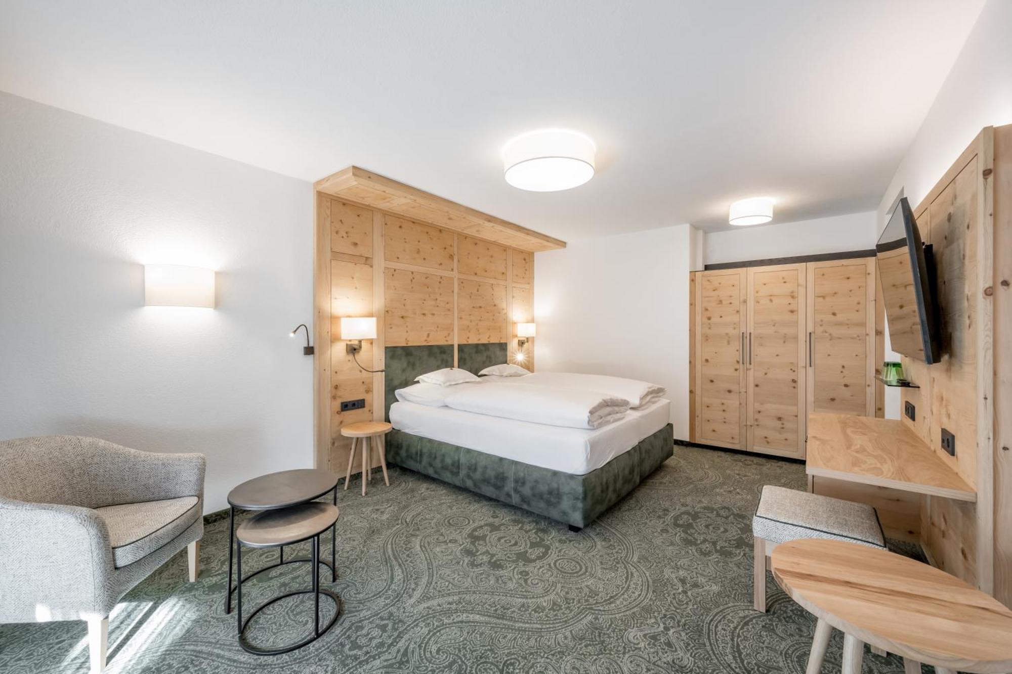 Hotel Enzian & Apartmenthotel Johannes Обергургль Экстерьер фото